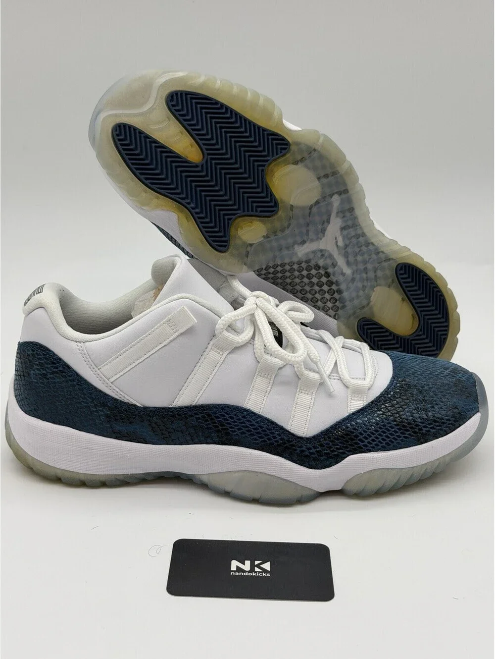 Air Jordan 11 Retro Low Snakeskin White Blue Men's Sneaker 2019 size 11.5M